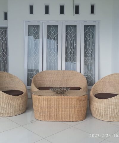 Dubbo Original Rattan Wicker Guest Chair with Rattan Table