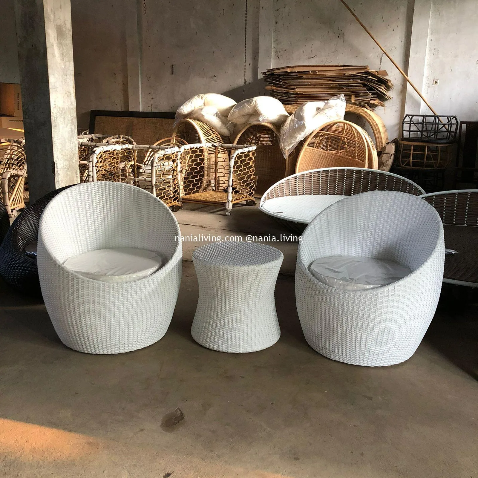 nania-aep Product : Pcs Color : Melamine Brown, Black, Natural, Duco (white color) and Request Others