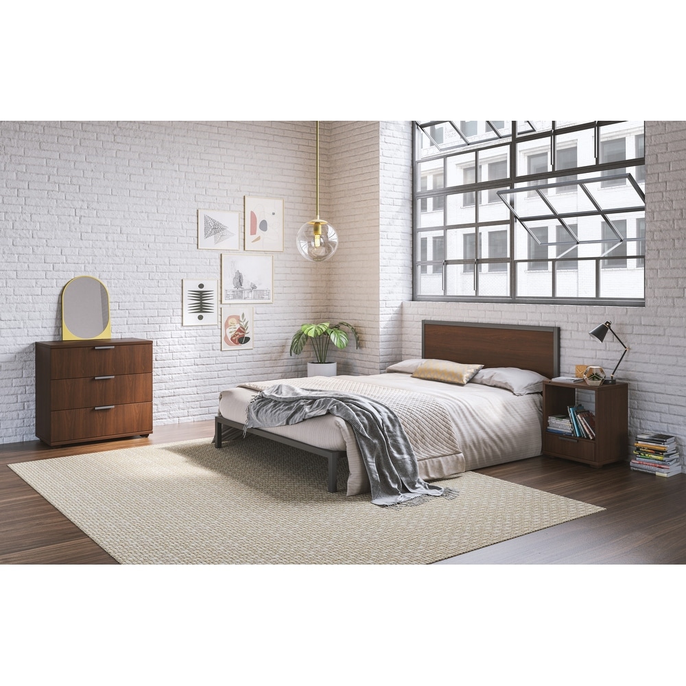 Groningen 3-Piece Brown Wood Queen Bed Set