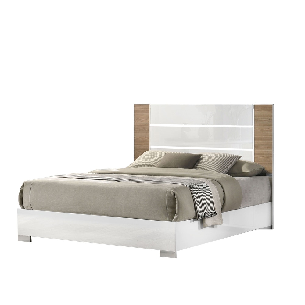 Almere White Wood 3-Piece White Wood Panel Bedroom Set