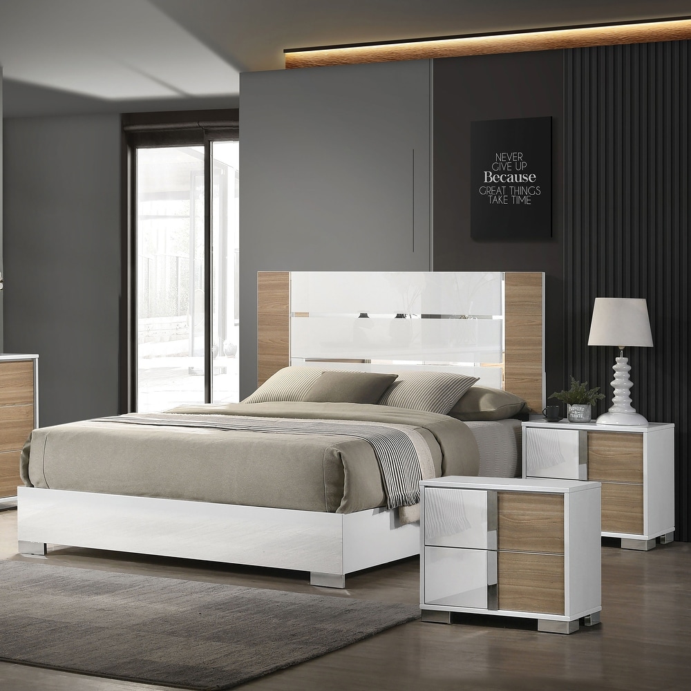 Almere White Wood 3-Piece White Wood Panel Bedroom Set