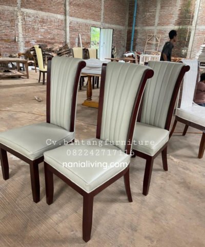 White Marble Dining Table Set With Luxury Dining Chairs