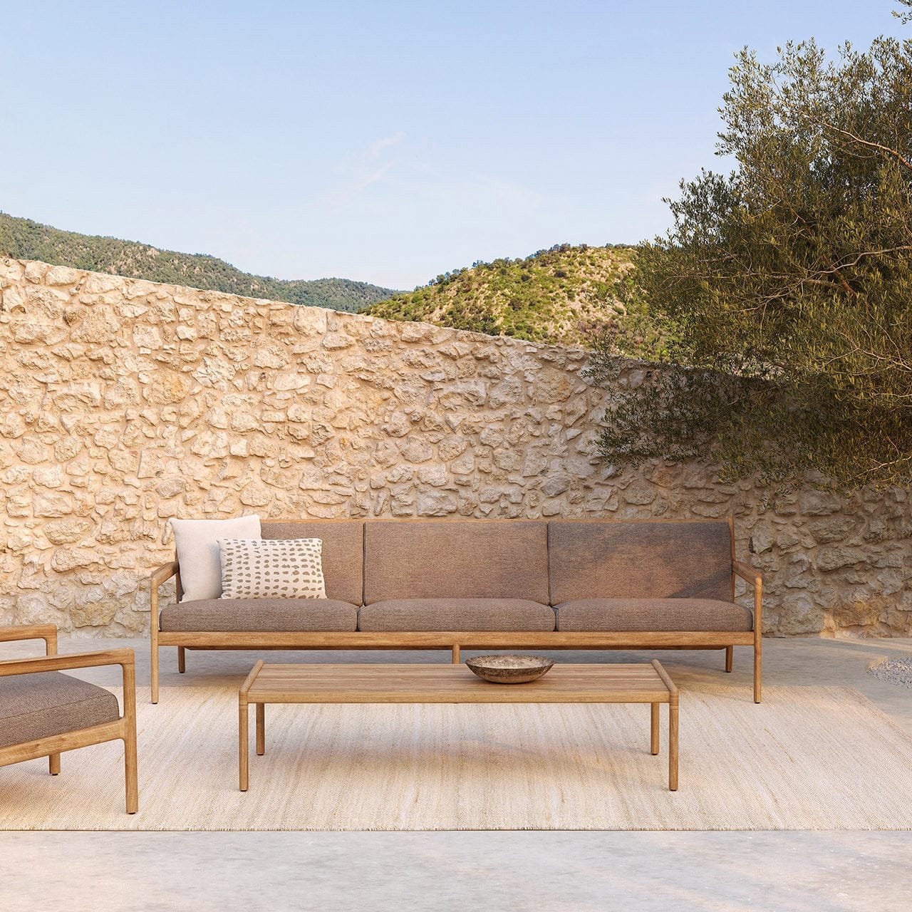 nania-naad 2 Bradford Teak Outdoor Coffee Tablev