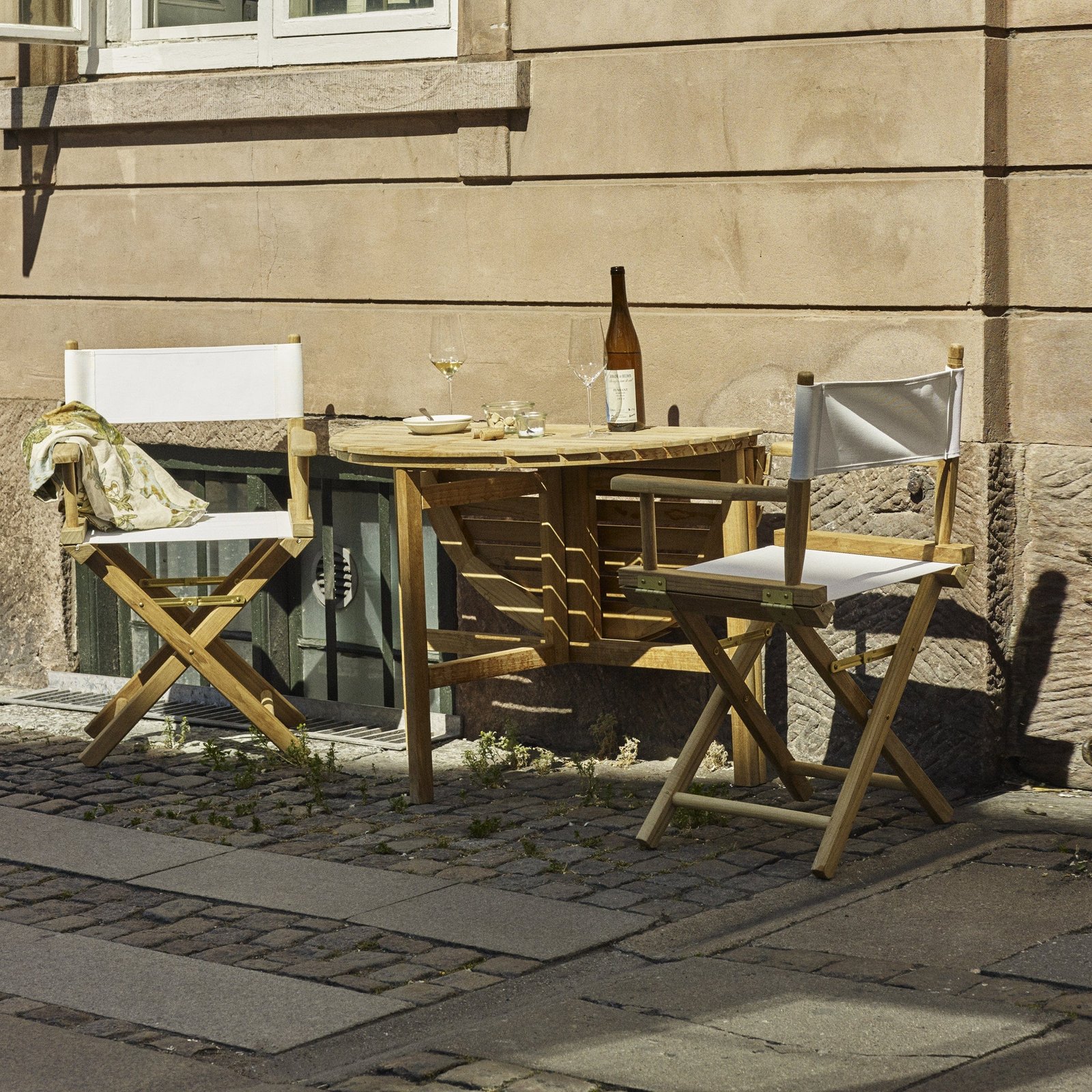 Halifax Teak Folding Round Dining Table