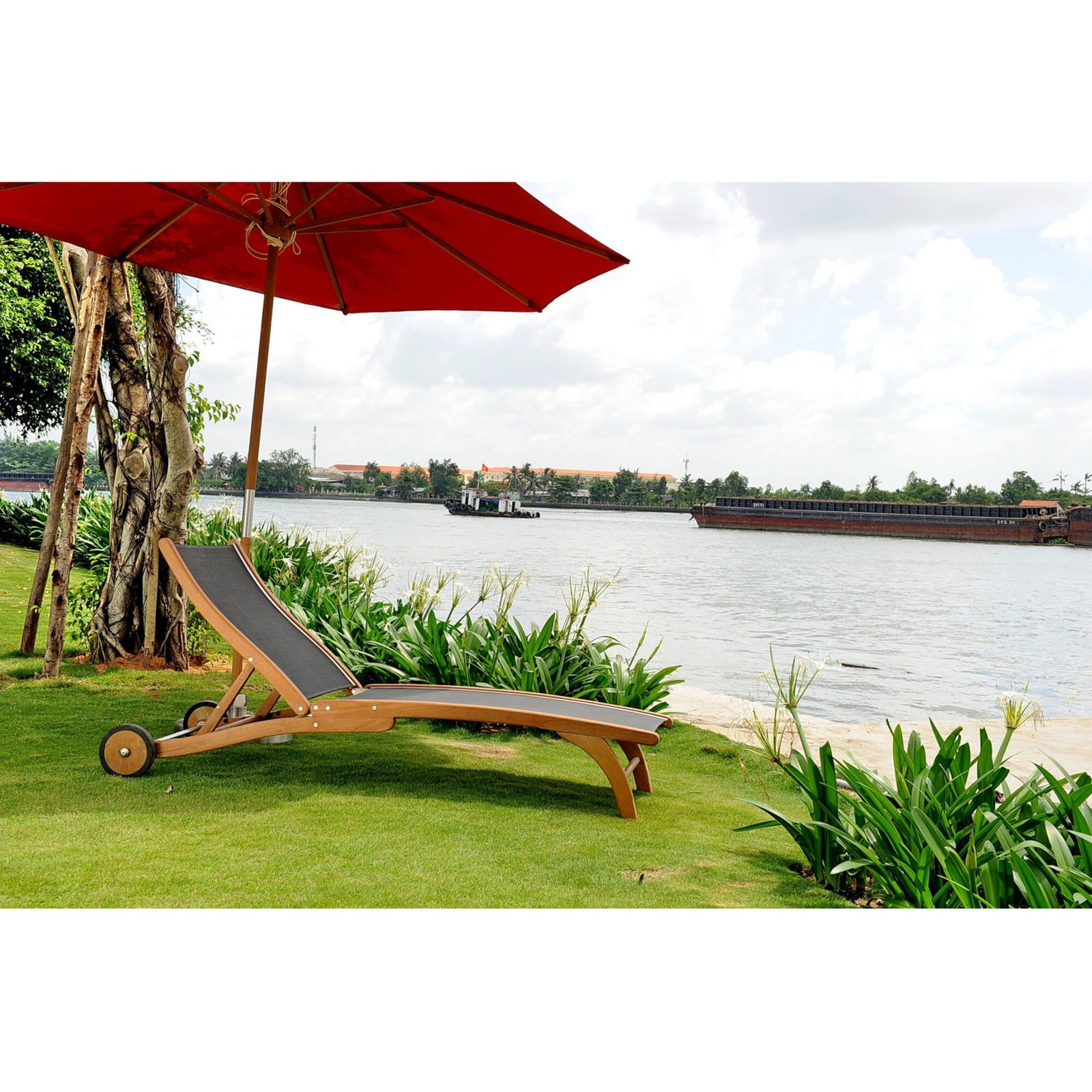 nania-nawl 3 Salaberry Teak Outdoor Chaise Lounge in Black with Wheels