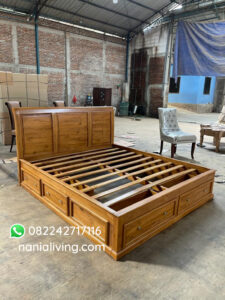 Minimalist Teak Wood Bed With 4 Drawers