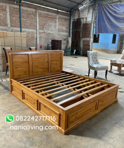 Minimalist Teak Wood Bed With 4 Drawers