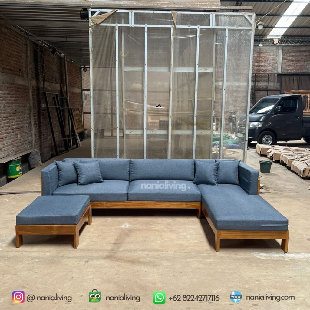 Teak Minimalist Guest Sofa With Blue Cushion