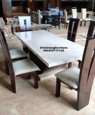 Crem Marble Top Dining Table With 6 Teak Wood Chairs