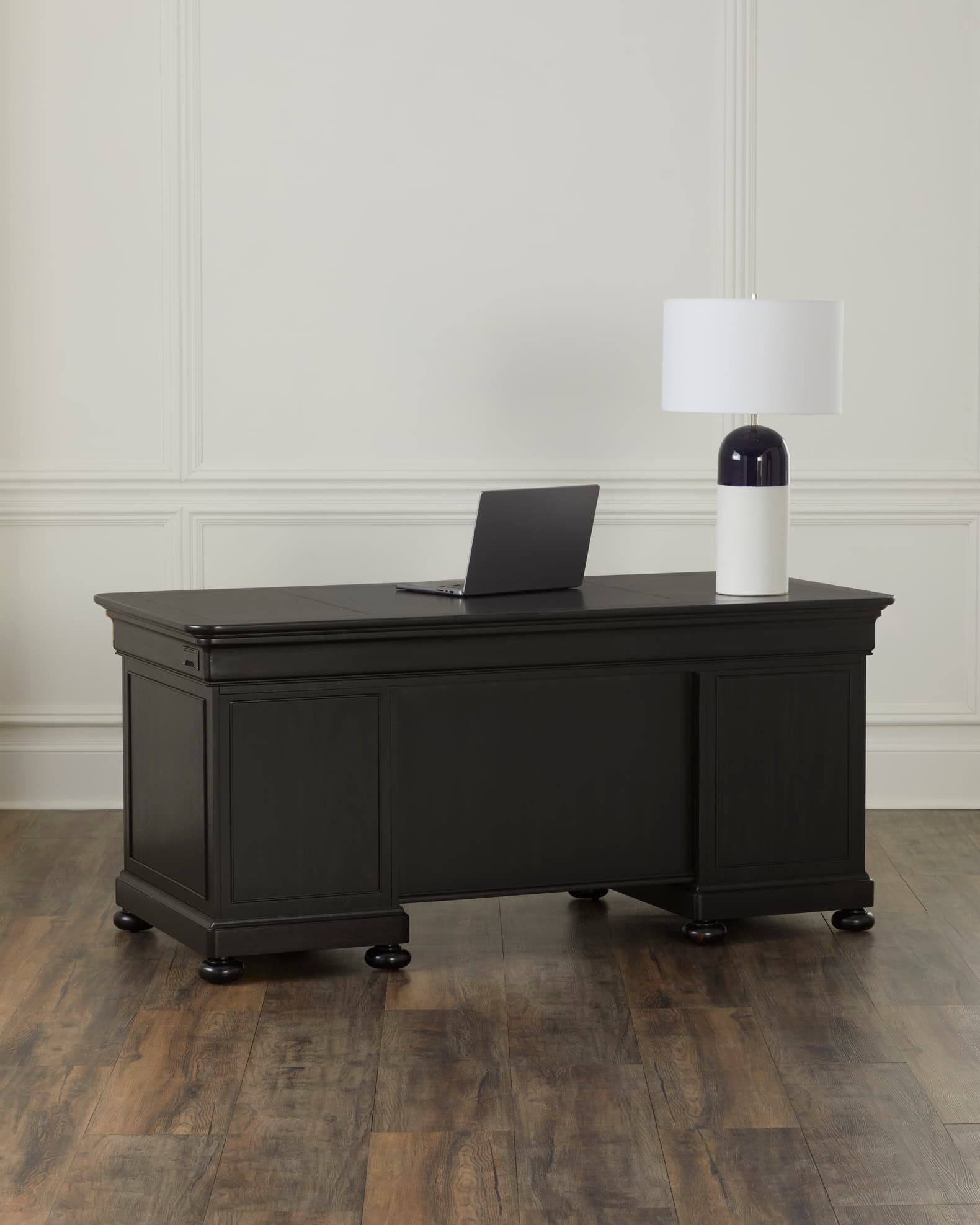 cv nania bintang utama