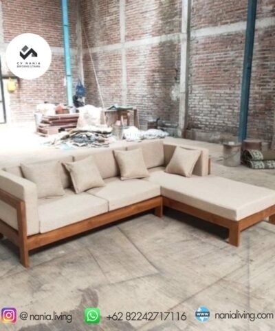 cv nania bintang utama