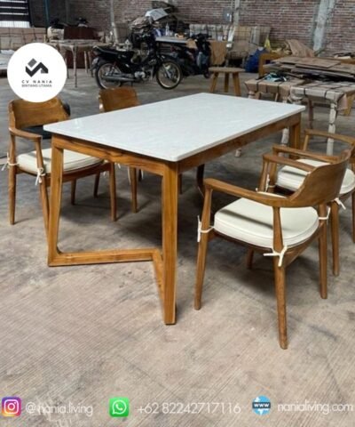 cv nania bintang utama