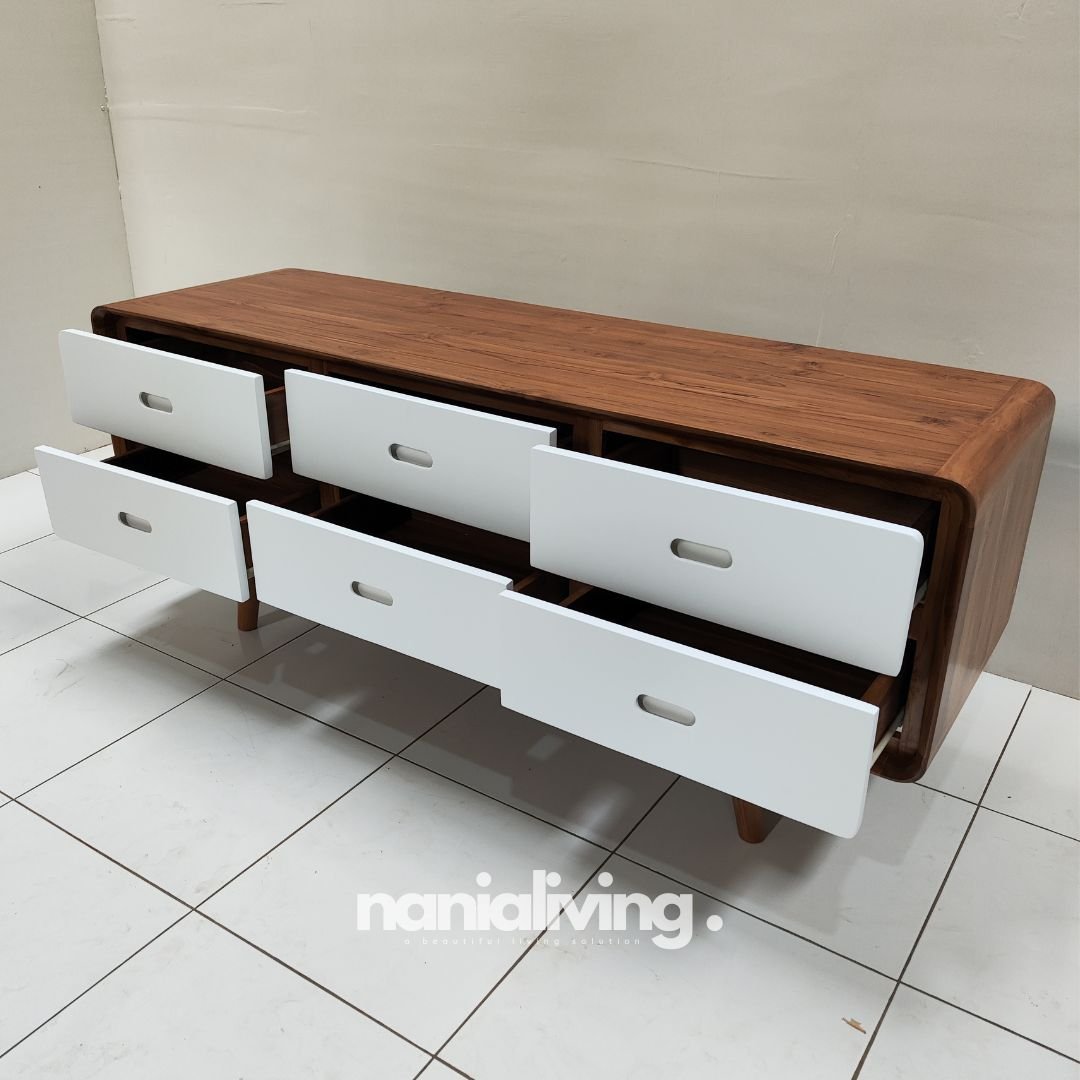 2 cv nania bintang utama