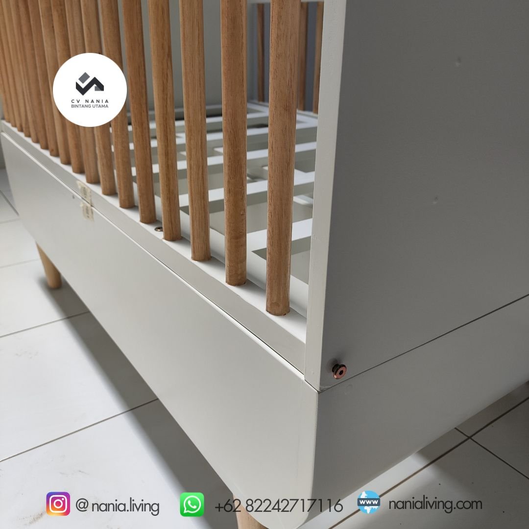 Baby Box Minimalist Transformable White 4 back baby box