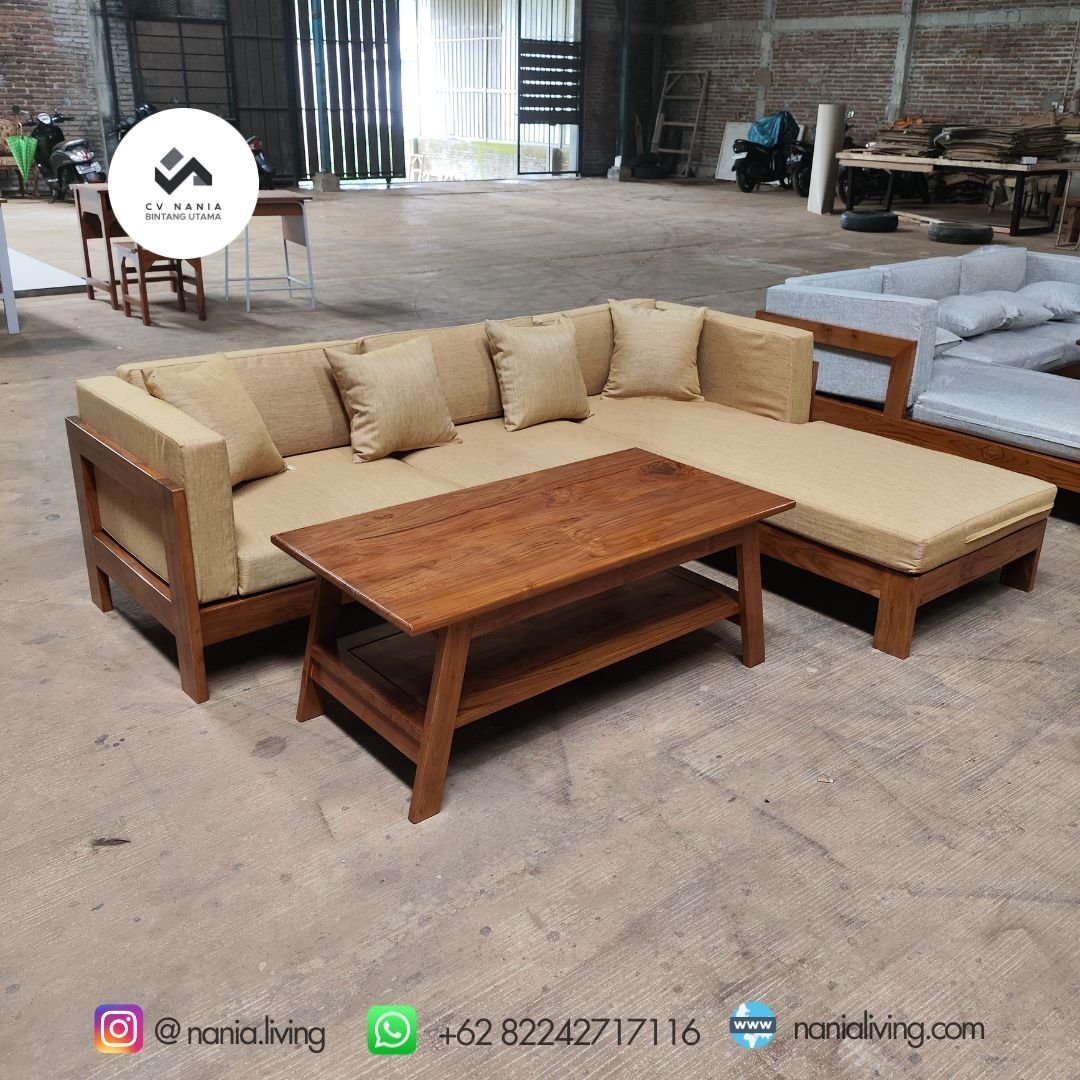 cv nania bintang utama