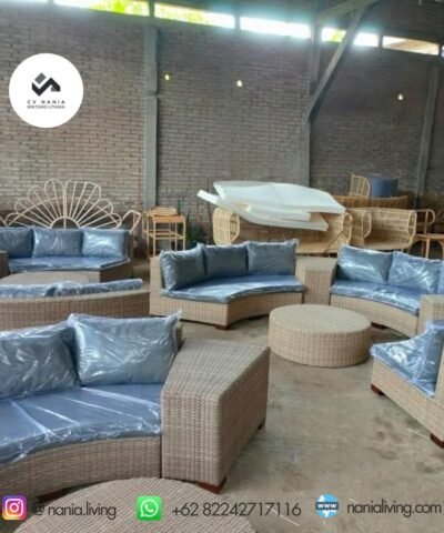 cv nania bintang utama