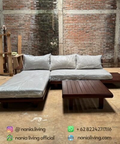 cv nania bintang utama