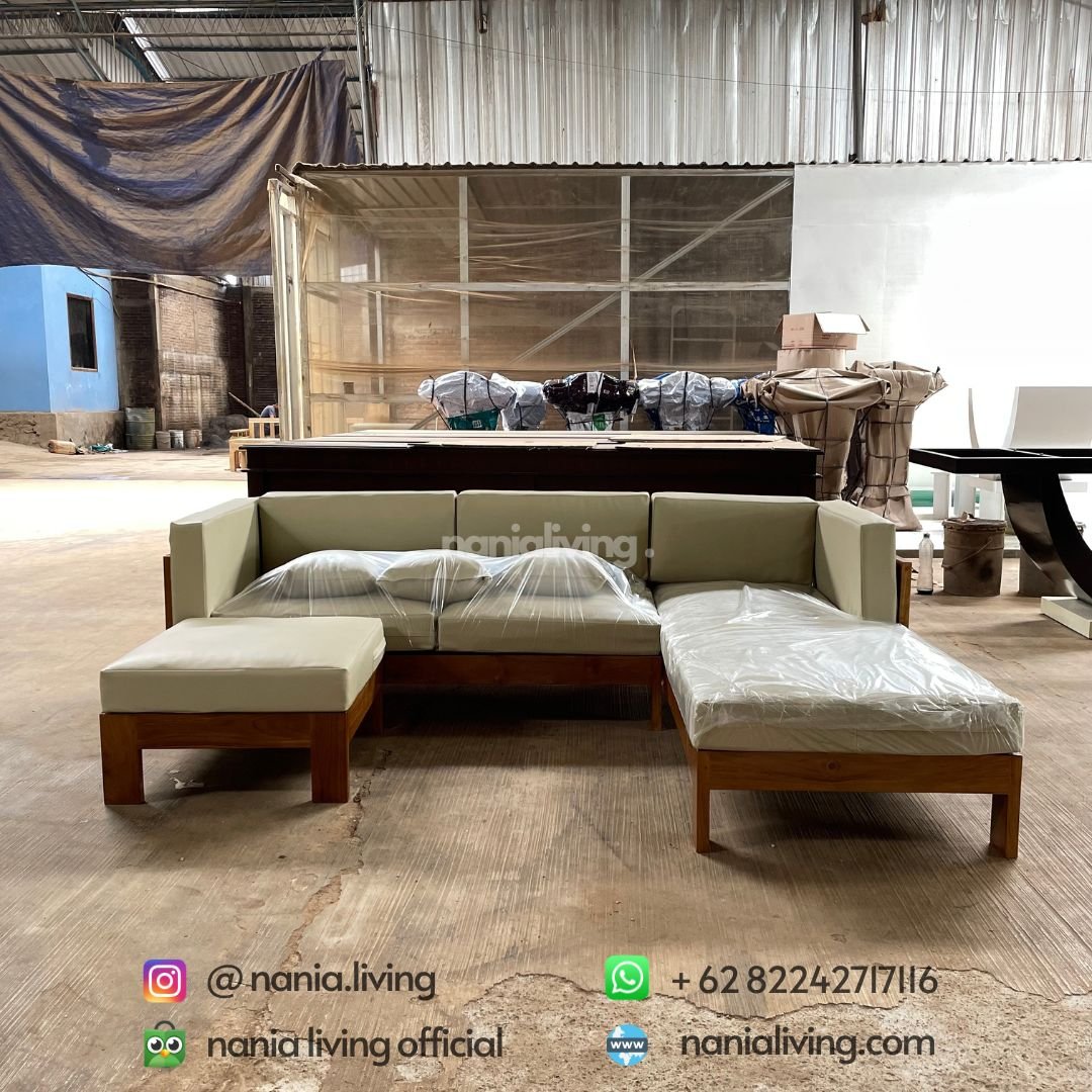 cv nania bintang utama