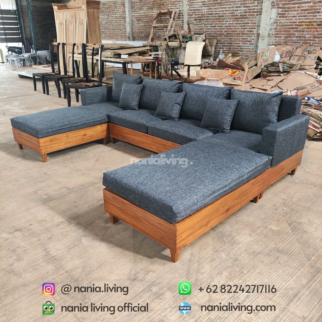 cv nania binatamg utama