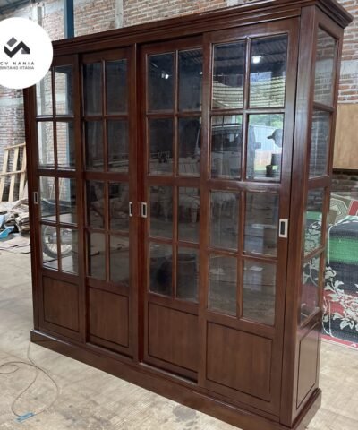 cv nania bintang utama