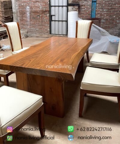 cv nania bintang utama