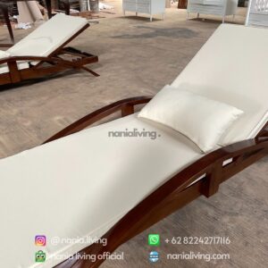 detail Outdoor Teak Beach Lounge Chair