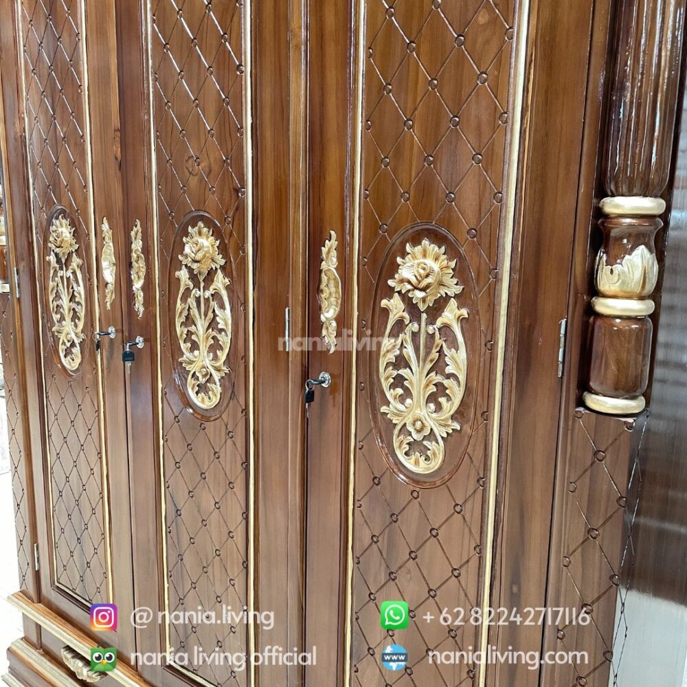 detail down Teak Cabinet 3 Doors Minimalist Carved Jepara