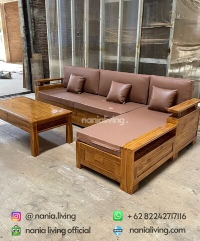 cv nania bintang utama