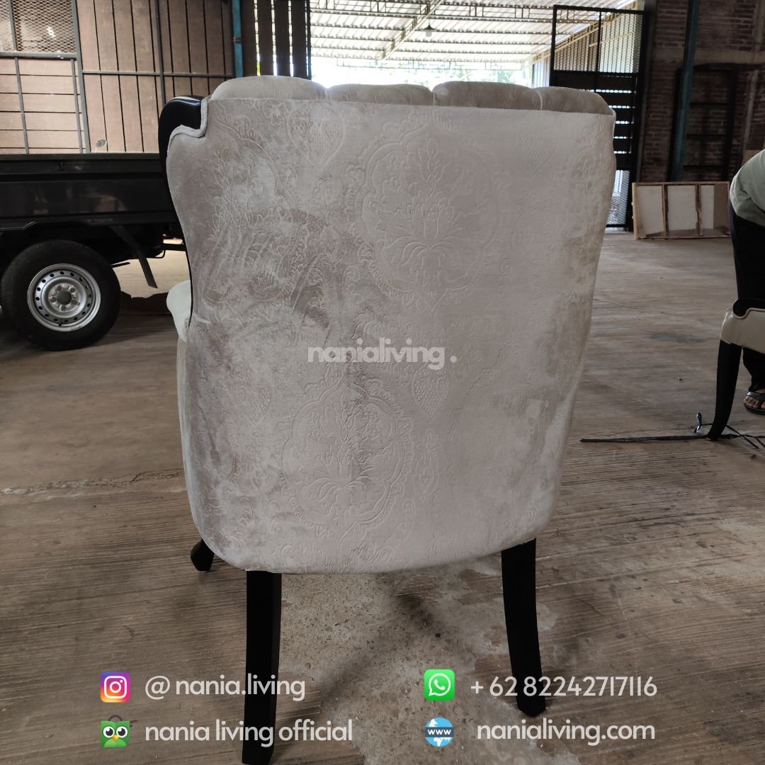 back Minimalist Luxury Dining Table Teak