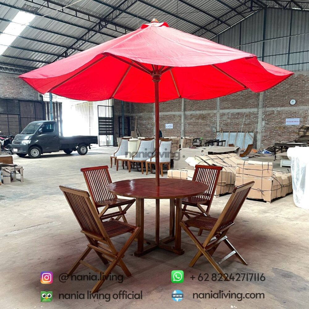 side Outdoor Umbrella Table With Garden Chairs