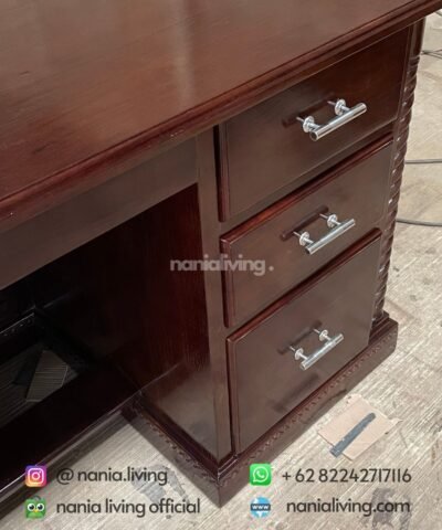 Minimalist Office Work Desk