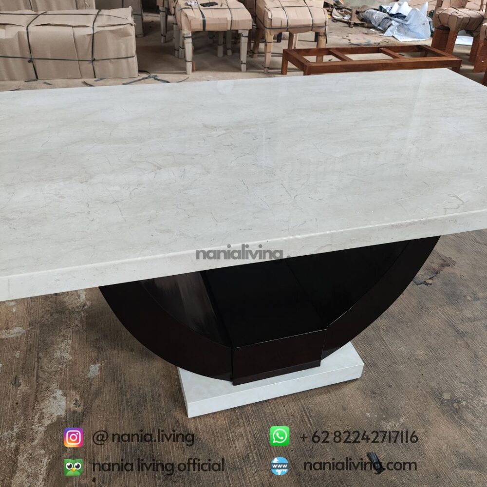 detail Cream Marble Dining Table