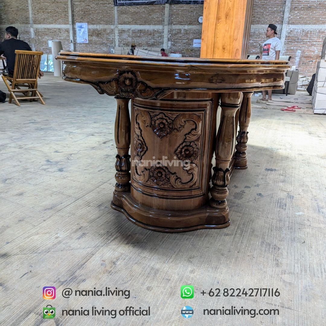 Luxurious Teak Dining Table 3 side Luxurious Teak Dining Table