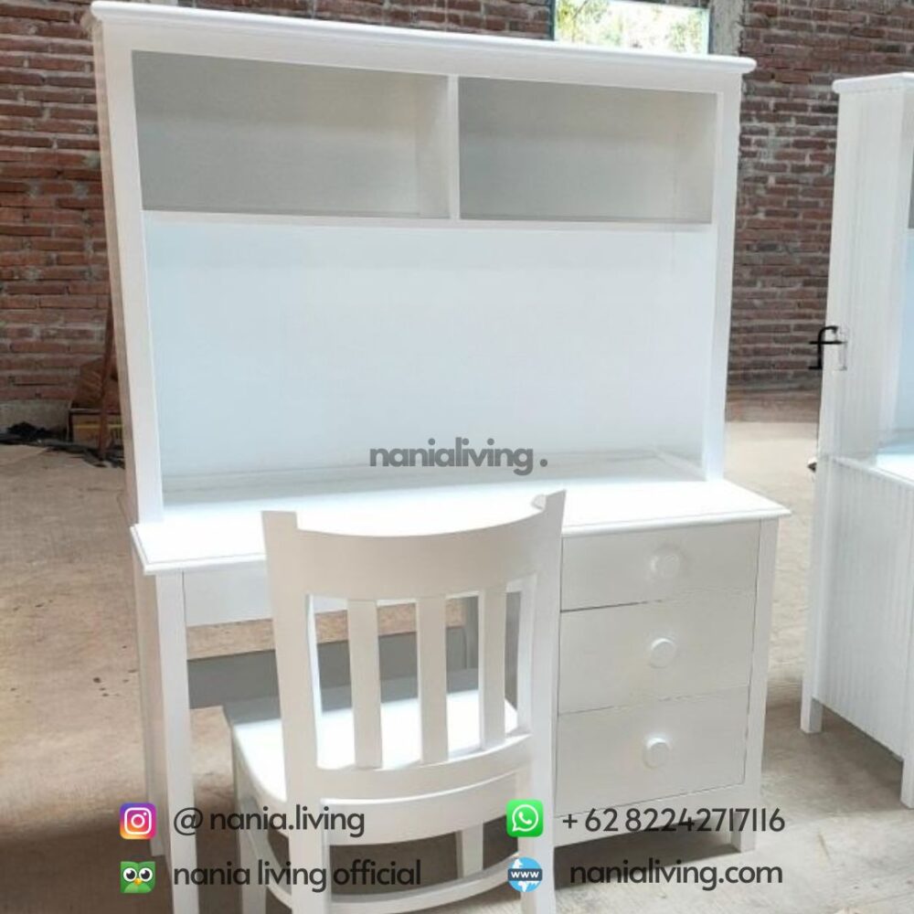 Minimalist Children's Study Table