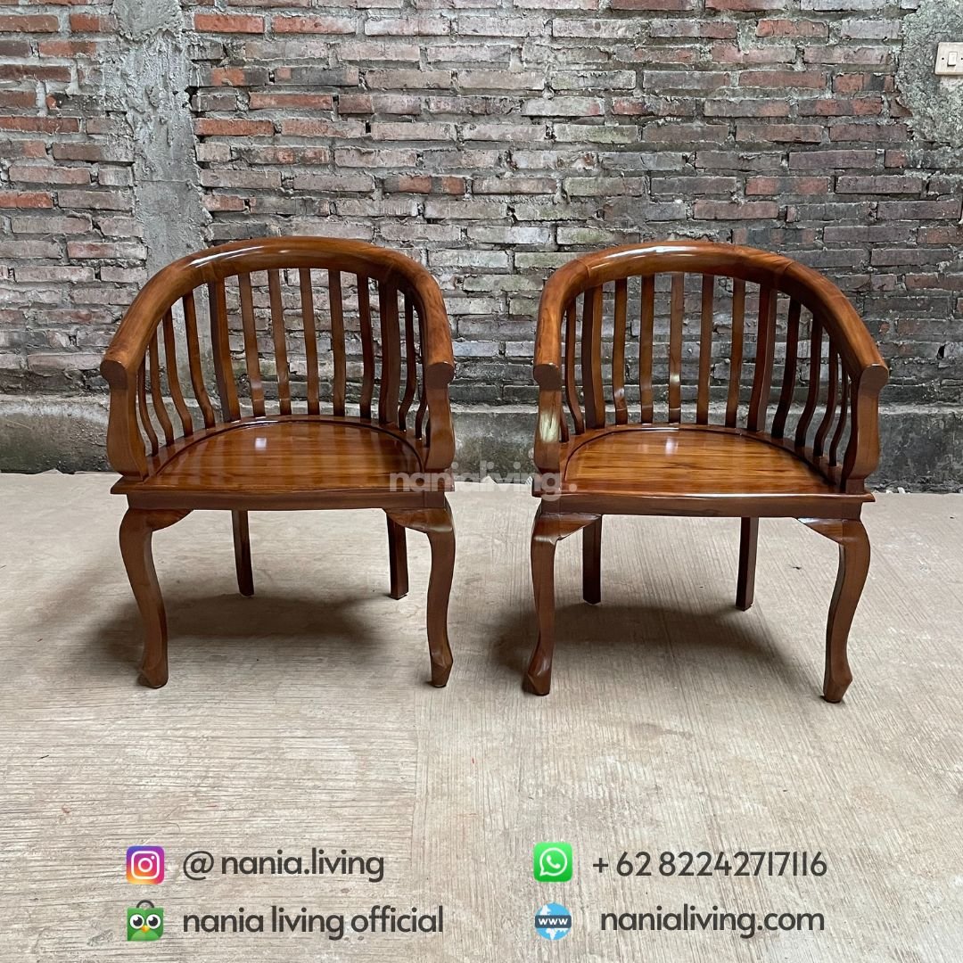 Teak Betawi Patio Chairs 2 Teak Betawi Patio Chairs