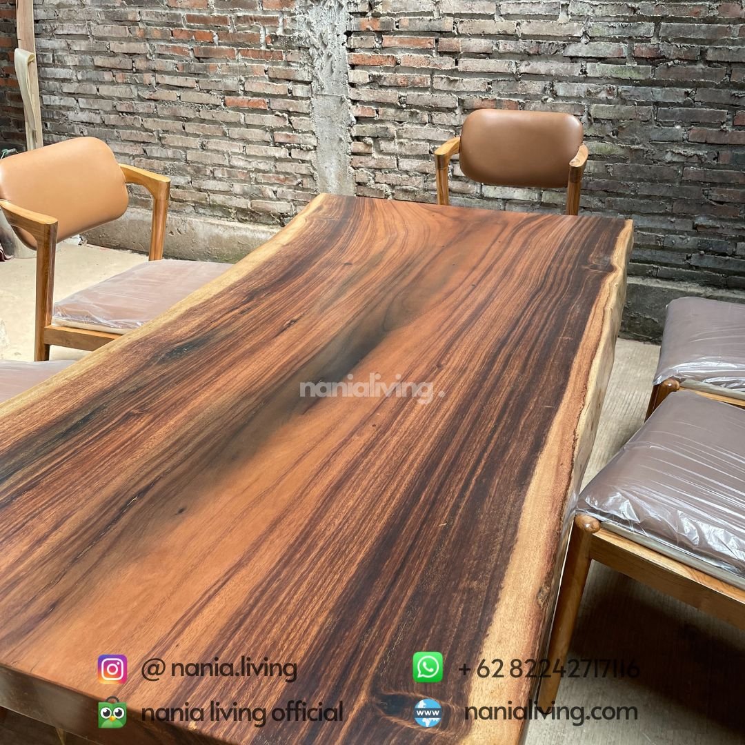 Trembesi Dining Table Cafe Chairs 4 top Trembesi Dining Table Cafe Chairs