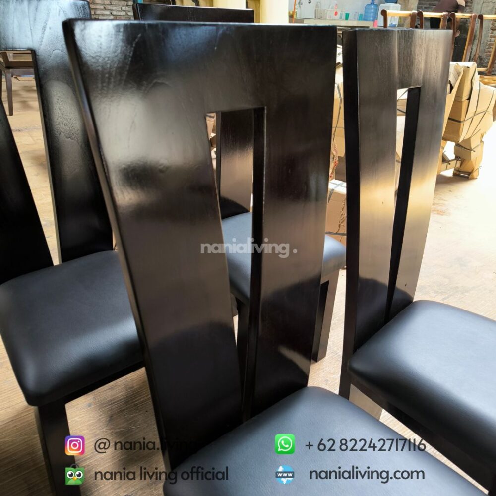 detail Black Solid Dining Chairs