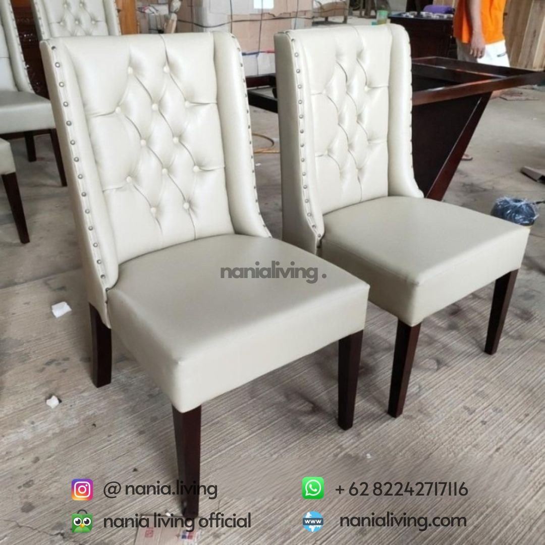 Graceful Marble Dining Table 2 Graceful Marble Dining Table