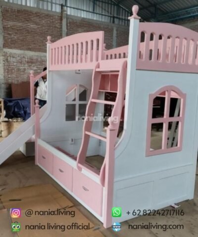 cv nania bintang utama