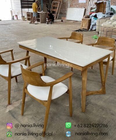 Minimalist Marble Dining Tables