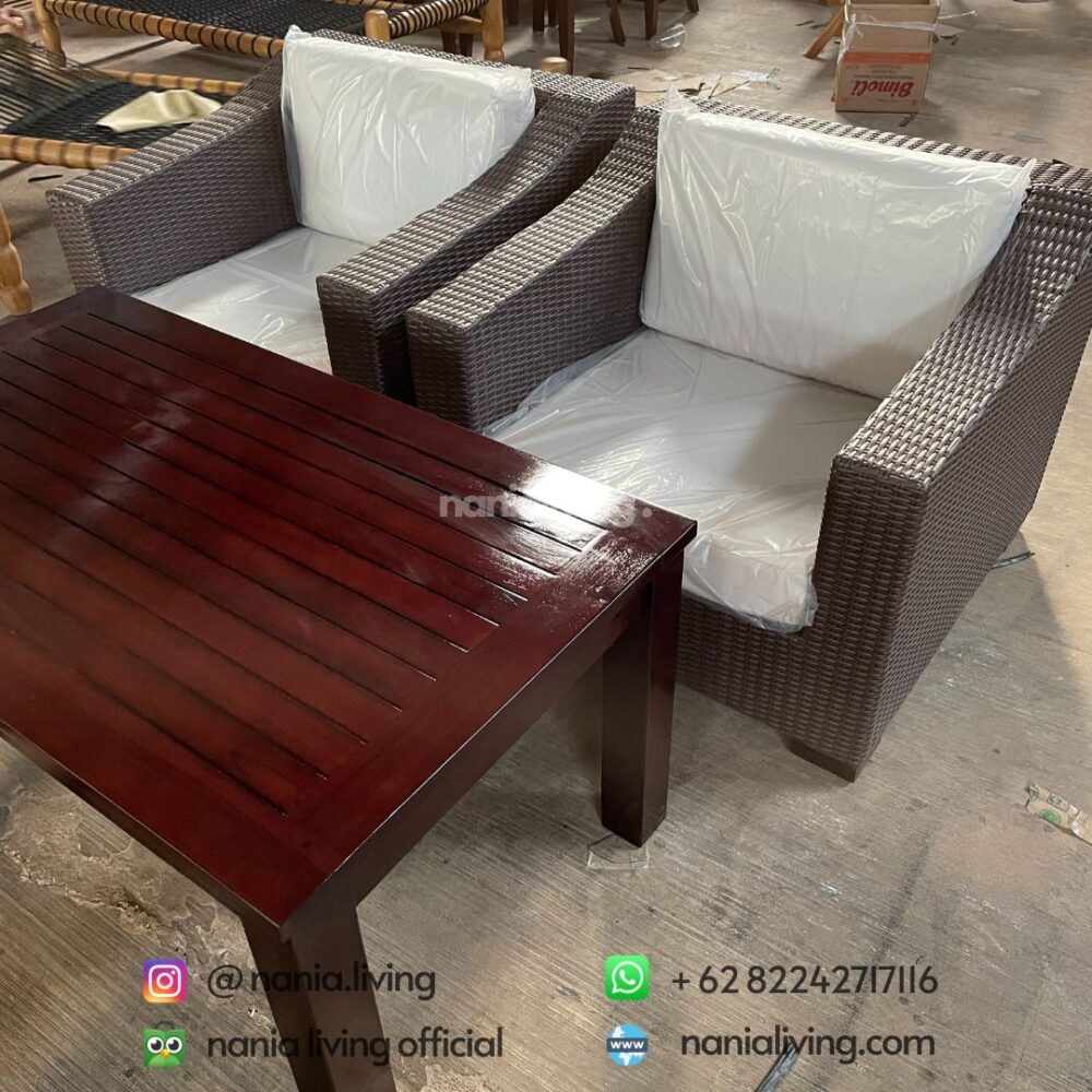 table Synthetic Rattan Guest Sofa