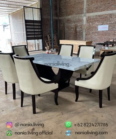 cv nania bintang utama