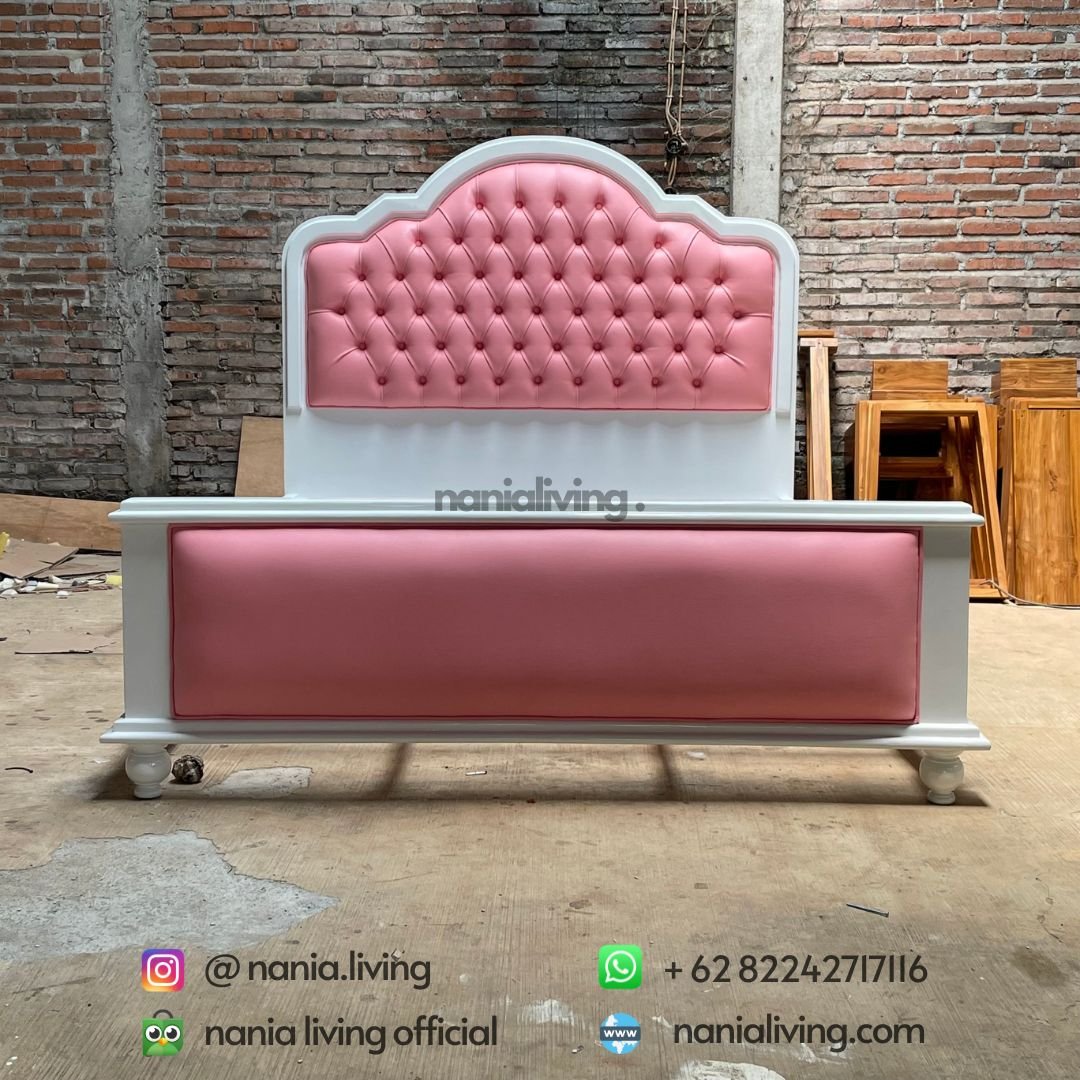 front Pink Duco Luxury Bed