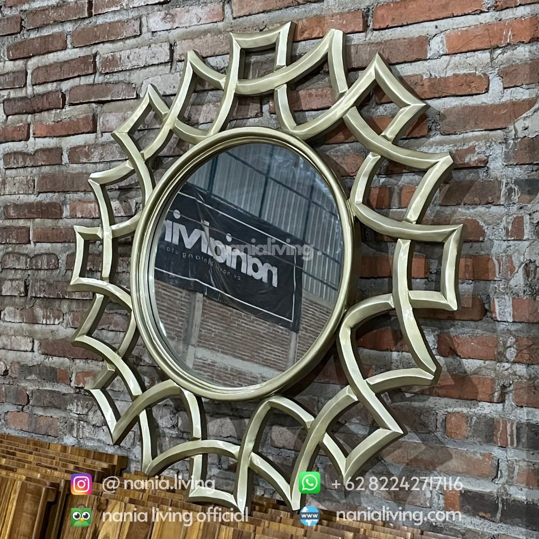 Silver Modern Wall Mirror 5 cv nania bintang utama