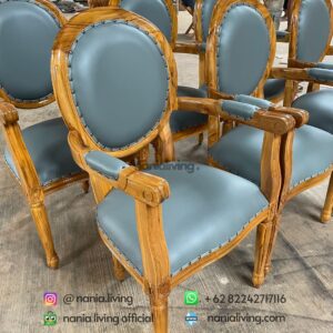 detail Classic Style Dining Chairs