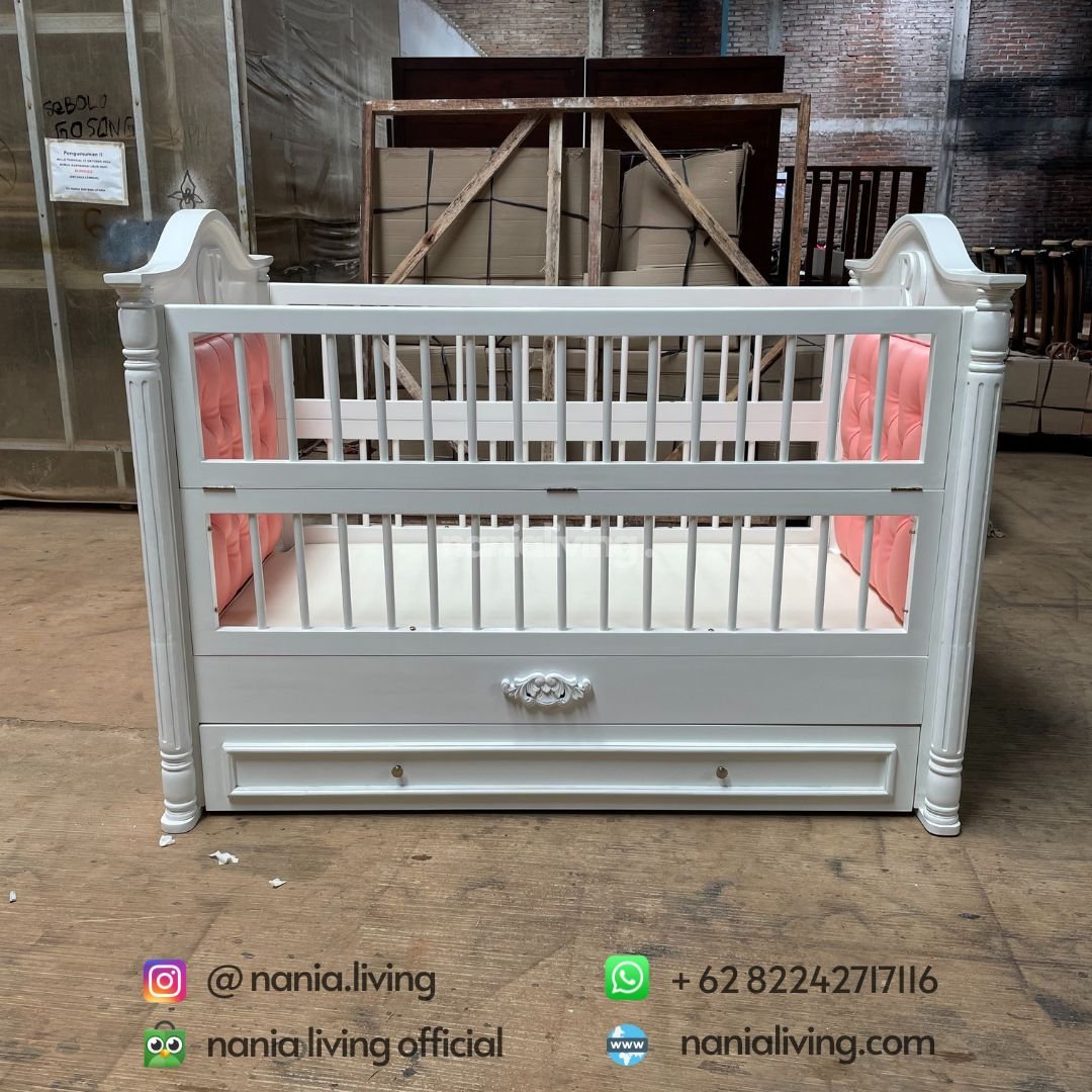 Duco White Minimalist Baby Bed