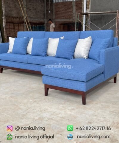 cv nania bintang utama