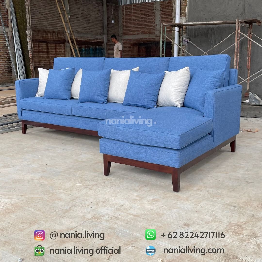 cv nania bintang utama