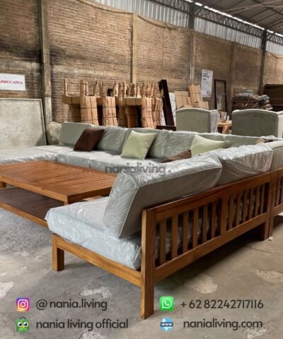 cv nania bintang utama