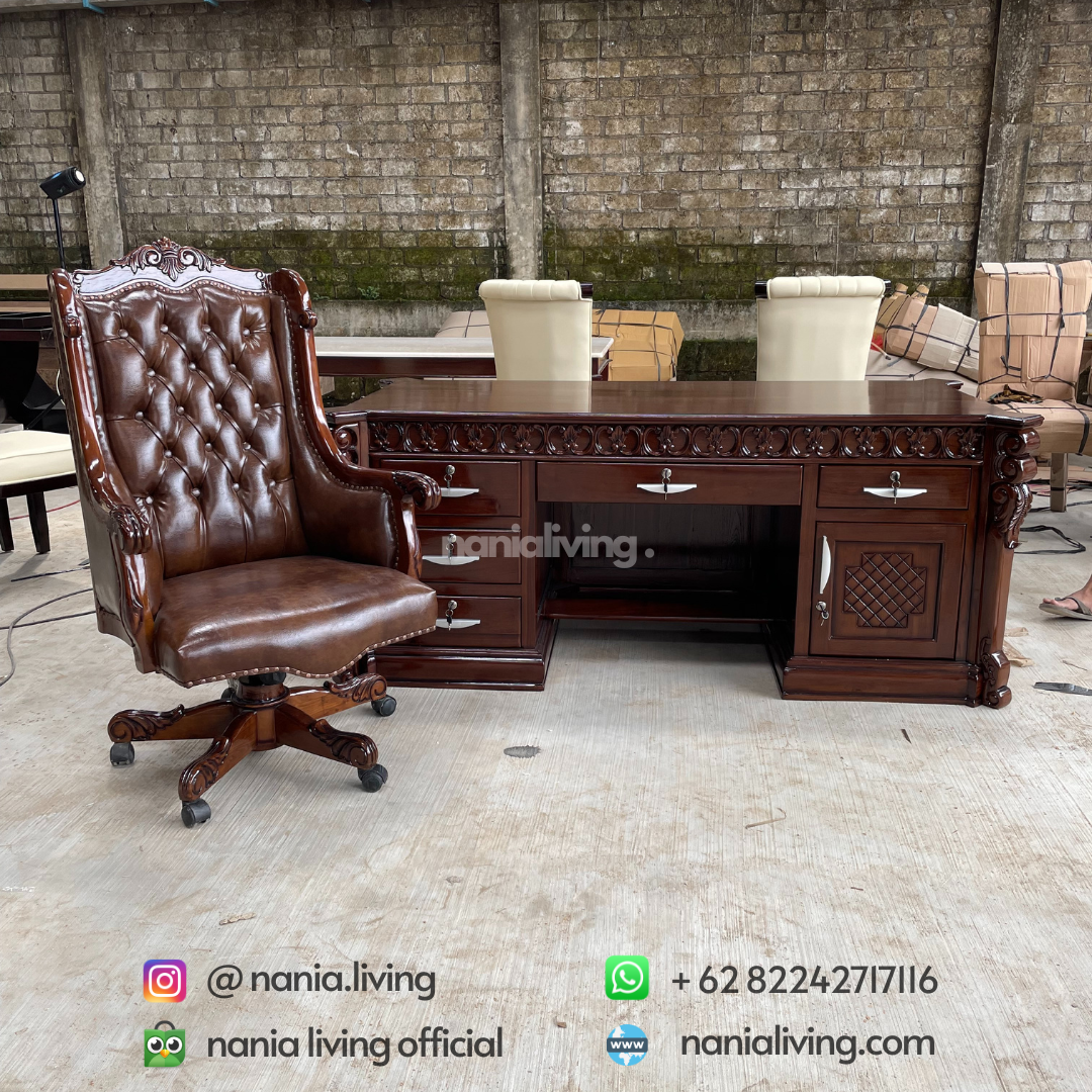 Teak Director Desk Set